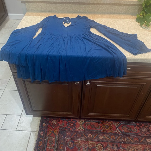 Lovely, flowing Free People size S.P. Blue mini dress. Long sleeved! - Picture 2 of 3